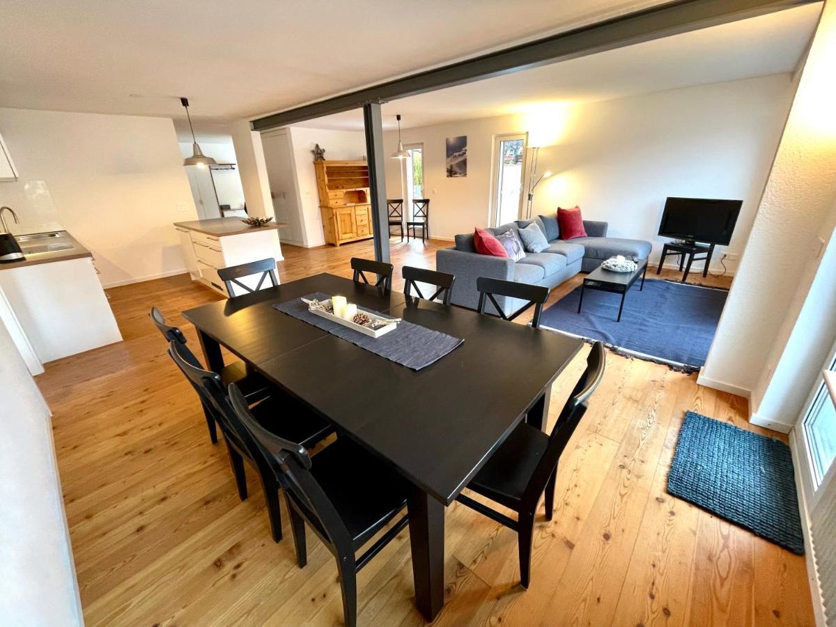 Mountain Lodge Grachen Bagian luar foto